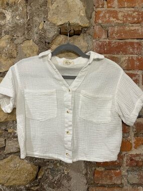 Love Notes Lightweight White Gauze Button-Up Crop Top